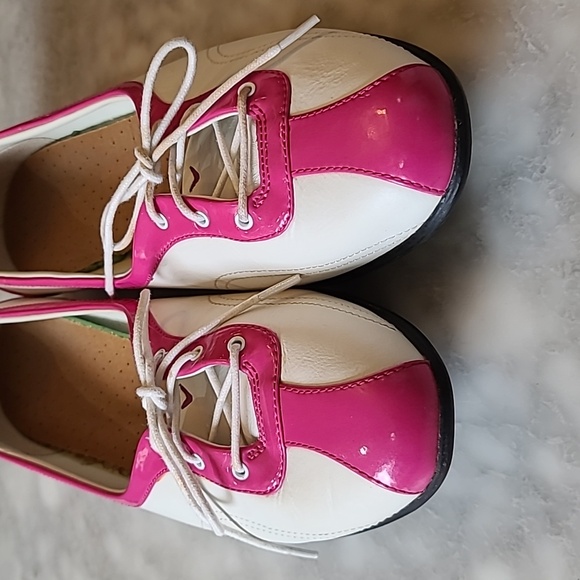 Callaway Women's Golf Shoes, sz 8.5 - Picture 3 of 4